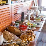 بوتيل Grand Jules - Boat بودابست