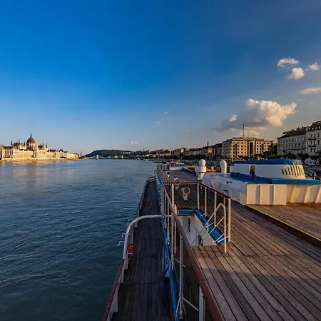 Grand Jules - Boat 3*