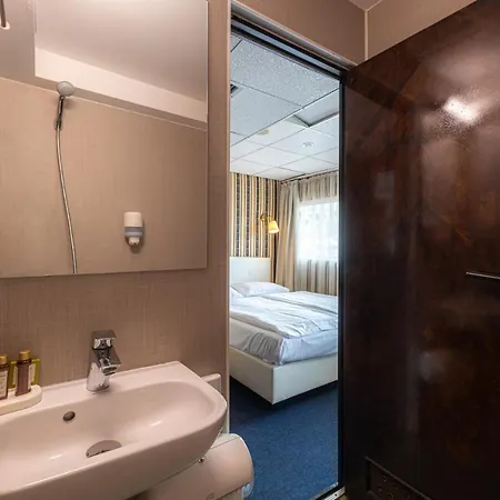 Grand Jules - Boat 3*