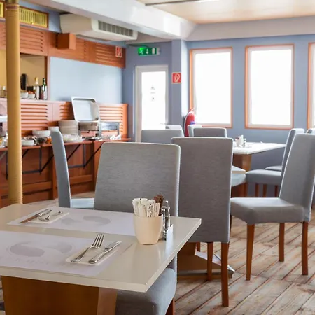 Botel Grand Jules - Boat