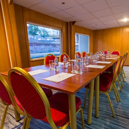 Botel Grand Jules - Boat