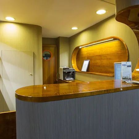 Grand Jules - Boat