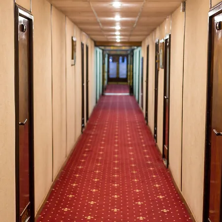 Grand Jules - Boat Botel 3*