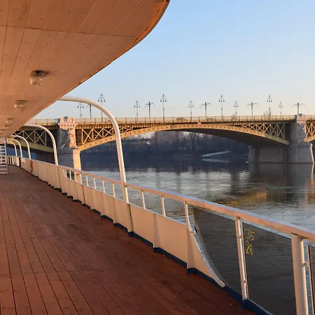 Grand Jules - Boat 3*