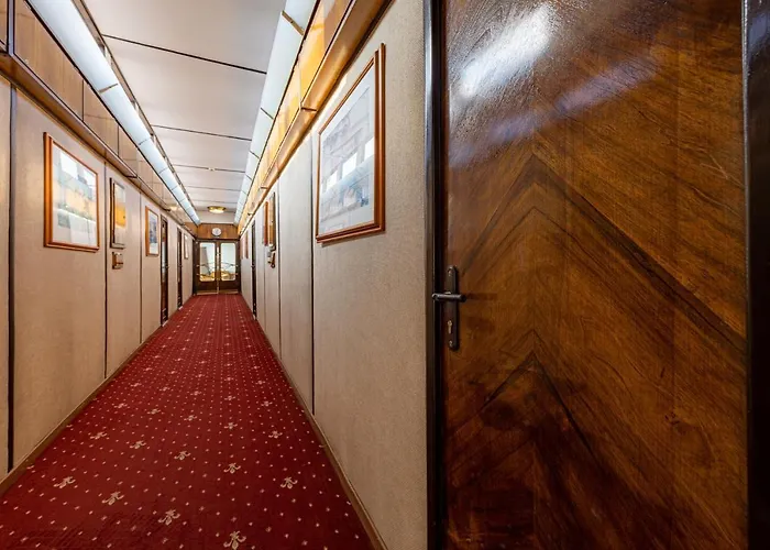 Grand Jules - Boat 3*