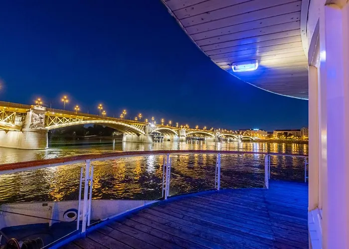 Botel Grand Jules - Boat Boedapest