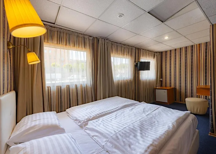 Grand Jules - Boat 3*