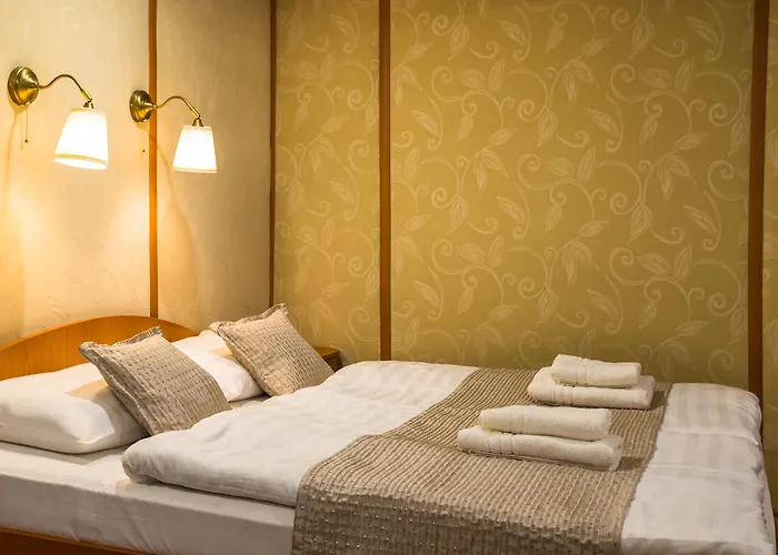 Grand Jules - Boat Botel Boedapest