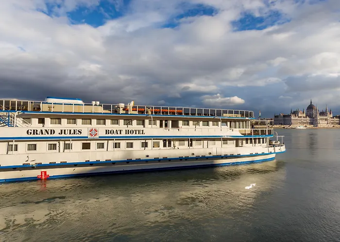 Botel Grand Jules - Boat Boedapest