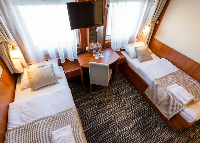 Botel Grand Jules - Boat Boedapest