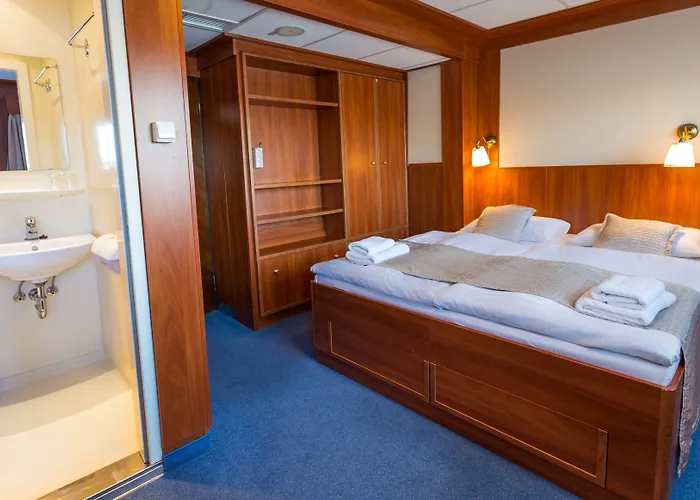 Grand Jules - Boat Botel 3*