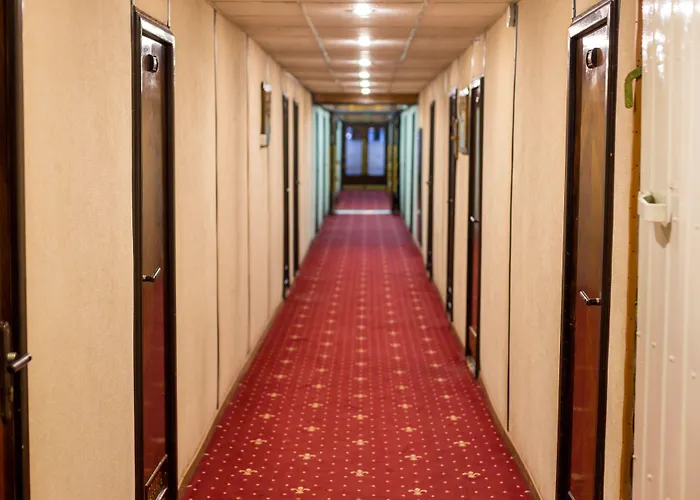 Grand Jules - Boat Botel 3*