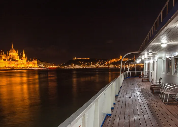 Grand Jules - Boat 3* Boedapest