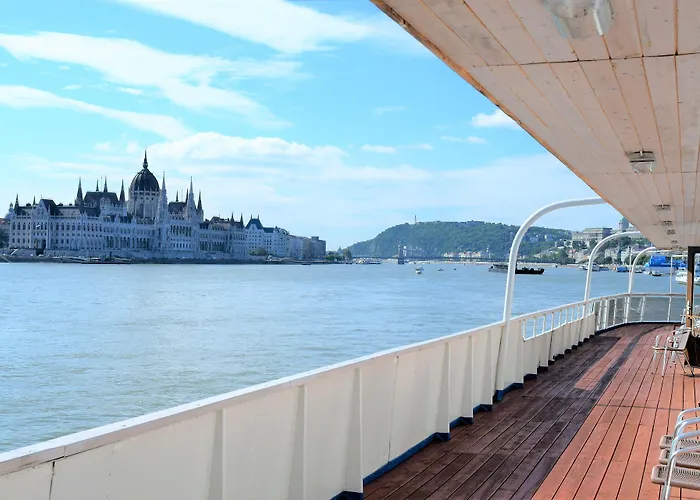 Botel Grand Jules - Boat 3*