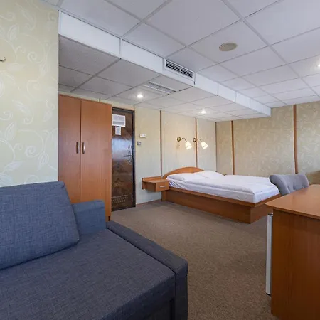 Grand Jules - Boat Budapest