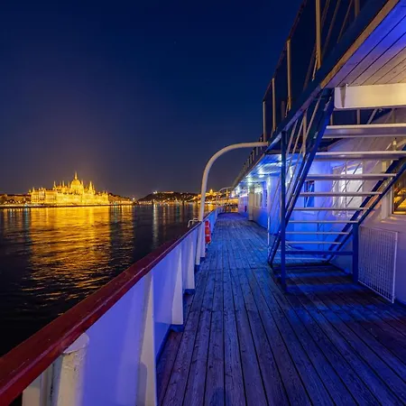 Bateau-hôtel Grand Jules - Boat Budapest