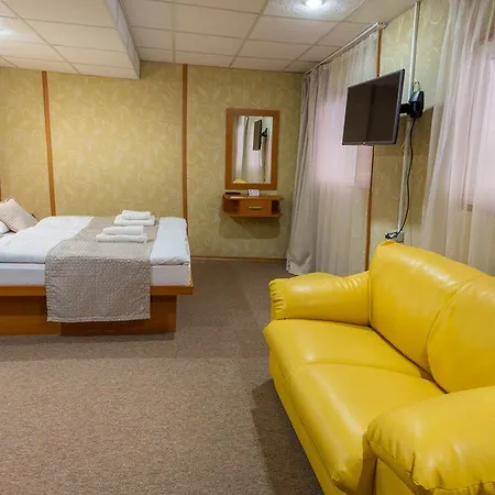 Hotel na wodzie Grand Jules - Boat