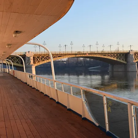 Grand Jules - Boat 3* Budapešť